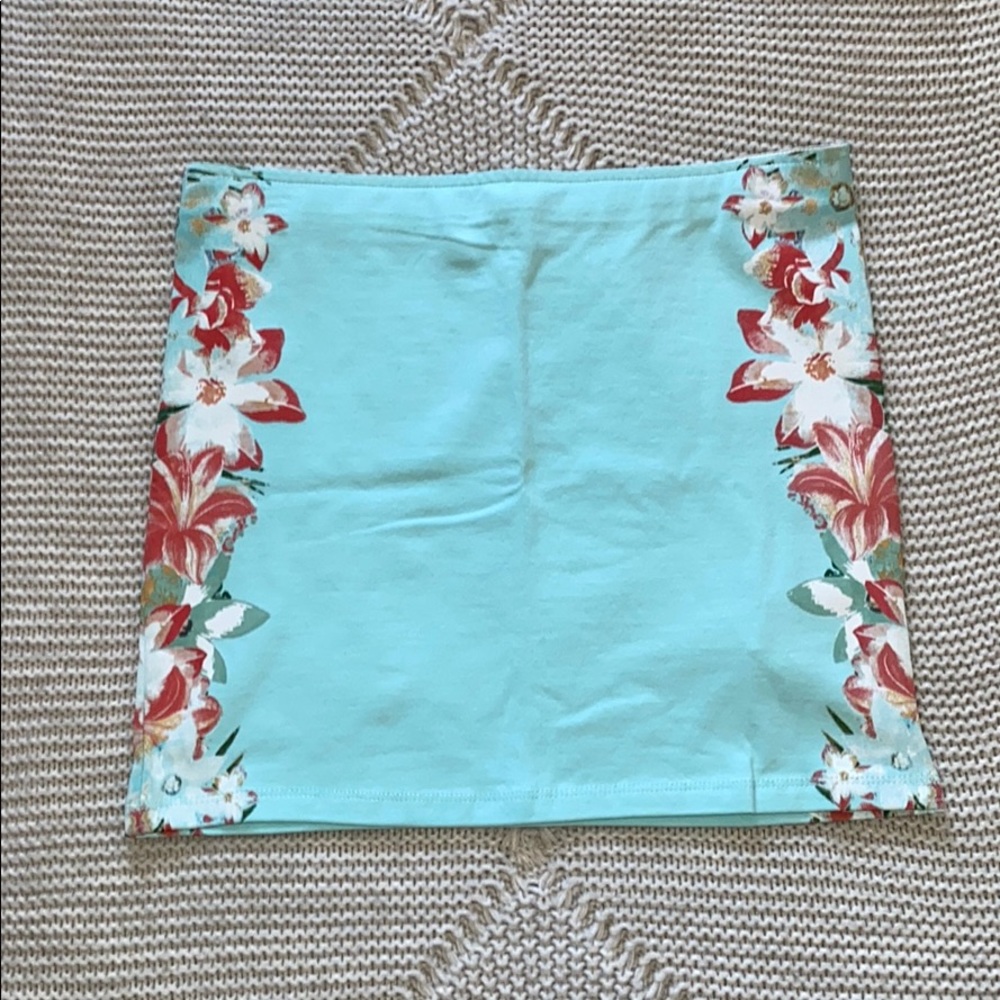NWOT Body con blue skirt